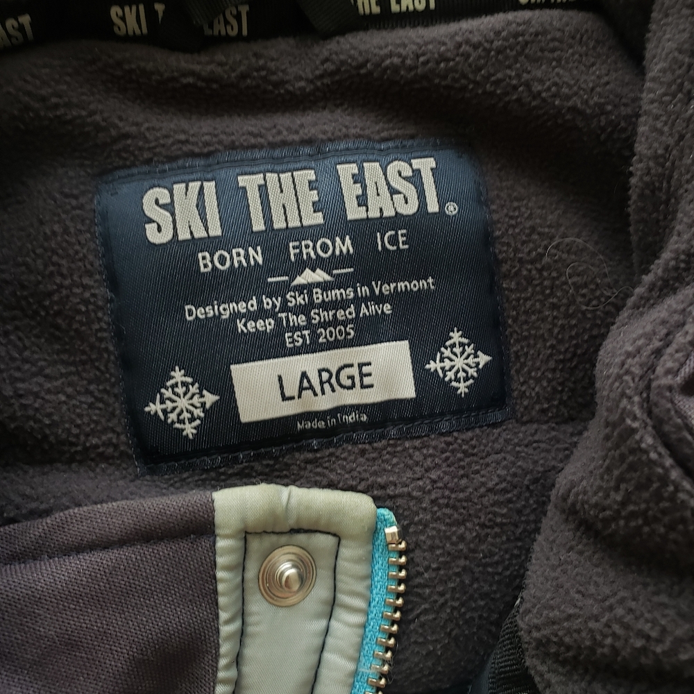 Ski the East Puffer Vest